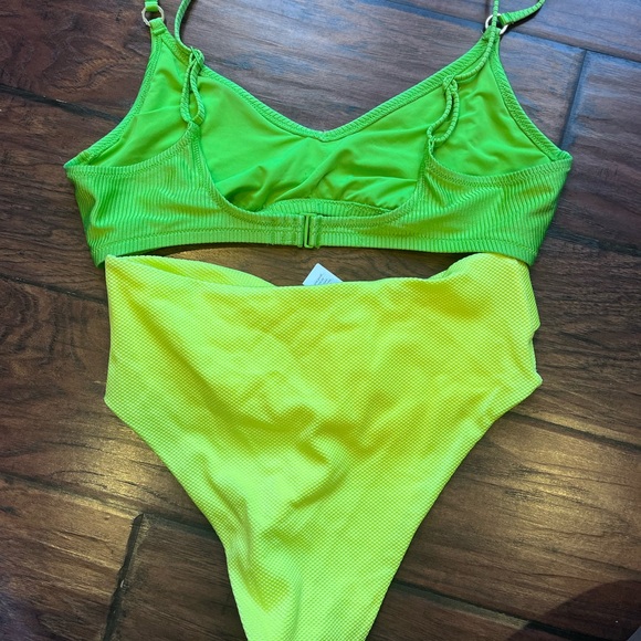 New with tags vibrant Aerie Lime Green and Neon Yellow Bikini set women’s large - Picture 4 of 4